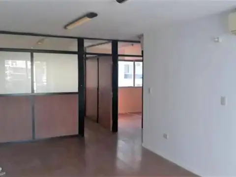 Oficina en Venta en Nuestra Señora De Lourdes, USD 145.000