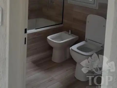 Casa en Alquiler en El Canton - Norte, USD 1.400