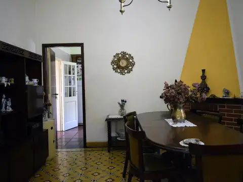 venta chalet cuatro ambienes