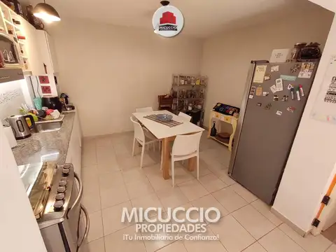 Depto Tipo Casa en Venta con 1 cocheras