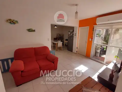 Depto Tipo Casa en Venta de 3 ambientes