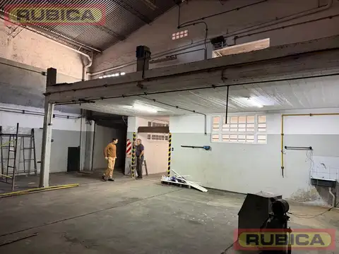 Galpon en Alquiler 32  mts Fondo