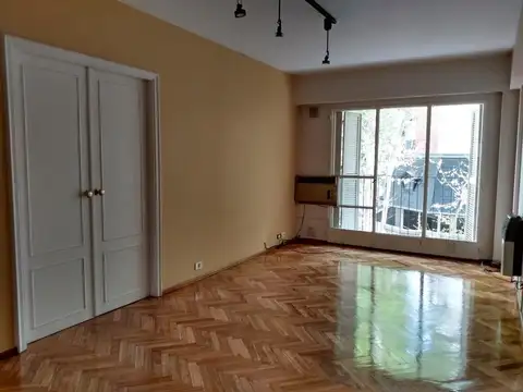 Excelente departamento  3 ambientes al frente con cochera