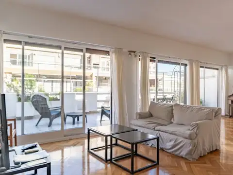 Dúplex exclusivo con balcón aterrazado y 2 cochera