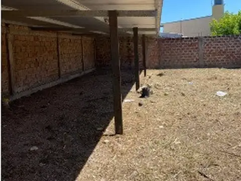 Lote de 218m2- Cacique Cipriano Catriel y Juana Manso 