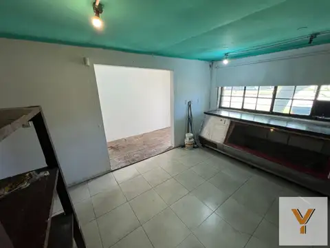 Casa 5 ambientes con 1 baño