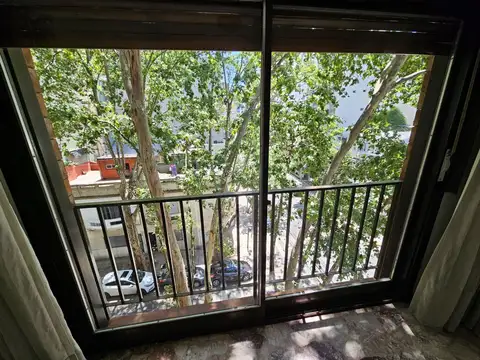 CHARCAS 5200, Piso 4