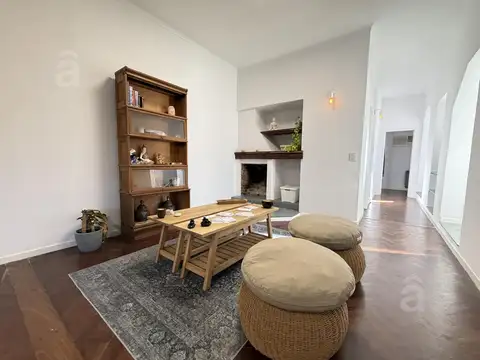 Depto Tipo Casa 5 ambientes con 2 baños