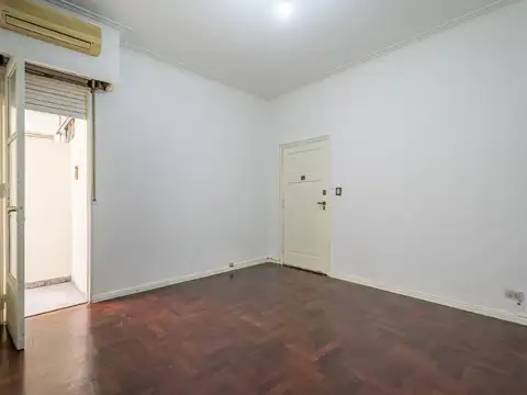 Depto Tipo Casa en Venta en Villa Ortuzar, USD 110.000