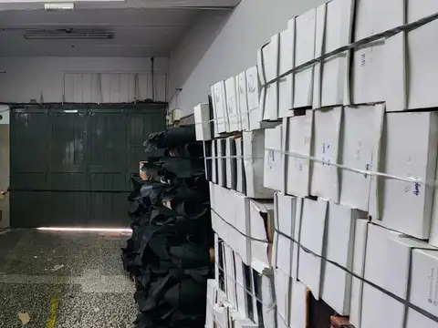 Galpon en Venta en Lomas Del Mirador, USD 650.000