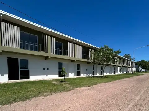 Maria Vicente esq. Delia Marquines al NaN