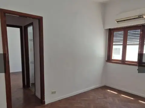 Juan Carlos Cruz 2300, Piso 2