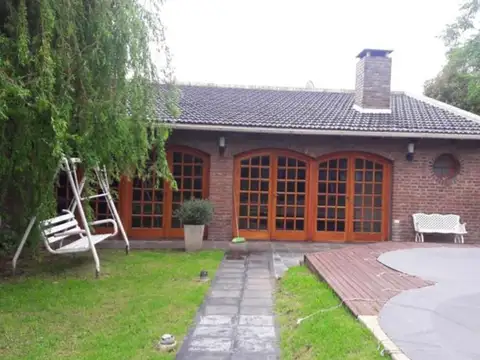 Casa 4 ambientes con 3 baños