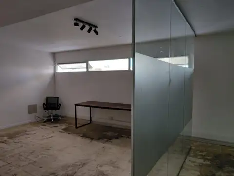 Oficina en Venta con 1 cochera
