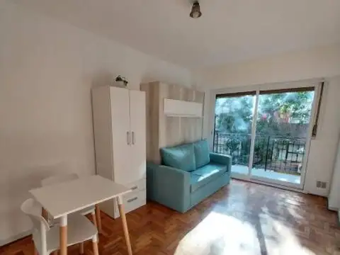 Monoambiente Amoblado con Balcón