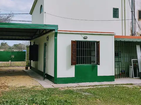 Casa 2 ambientes con 1 baño
