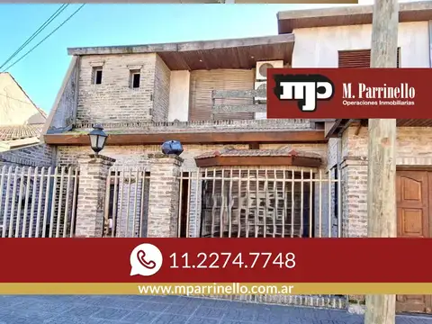 Importante casa en Florida, 6 ambientes a reciclar- En Venta