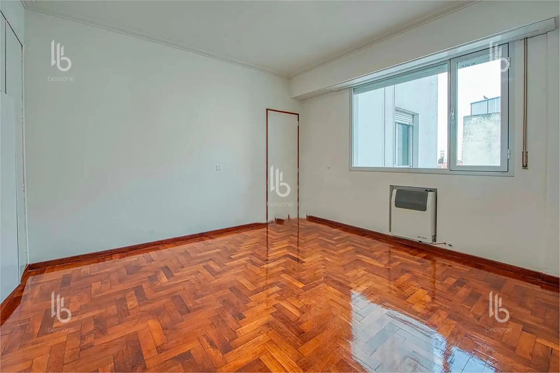 Departamento 3 amb reciclado con 2 habitaciones y baño completo - Centro