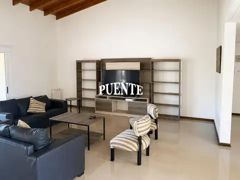 Casa en Alquiler al Norte