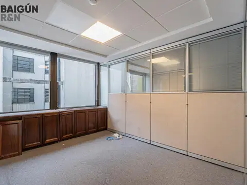 Bloque de 2 Pisos Completos 902m2 | Torre Clase A | 4 Cocheras | Centro