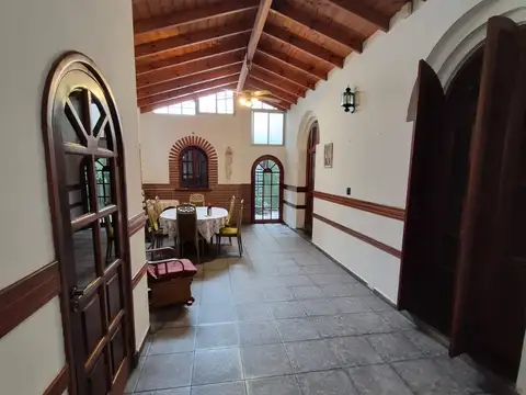 Depto Tipo Casa en Alquiler de 2 dormitorios