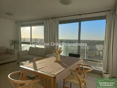 Departamento en venta de 2 dormitorios c/ cochera en Cipolletti