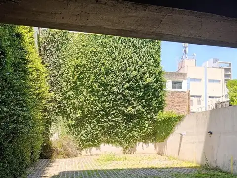 Cochera descubierta en San Martín Centro