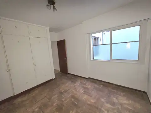 Departamento en Alquiler en Microcentro, $ 680.000