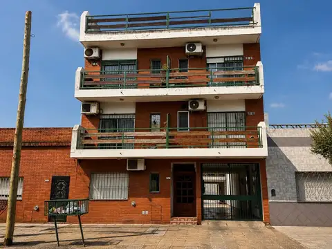VENTA DPTO 3 AMBIENTES CON BALCÓN. VILLA DOMÍNICO