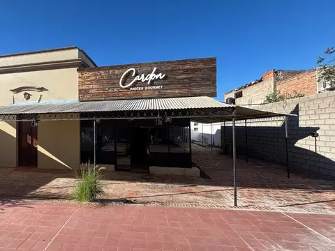 Se alquila amplio SALÓN en centro de Catamarca