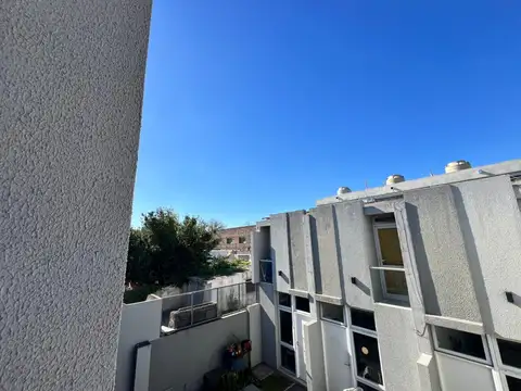 Depto Tipo Casa en Alquiler de 2 ambientes