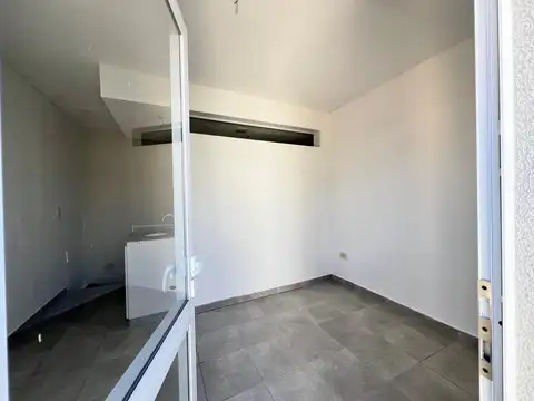 Depto Tipo Casa en Alquiler de 1 dormitorio