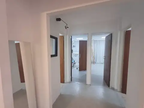 Oficina en Alquiler Temporal en Centro, USD 300