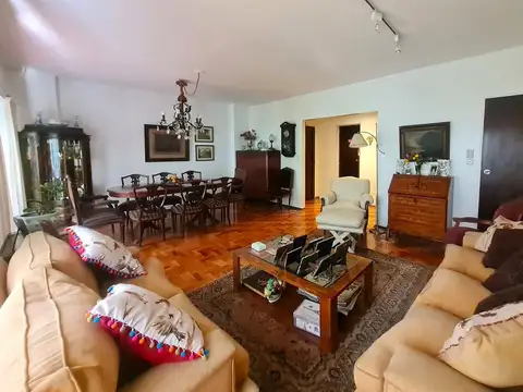 Piso de 4 amb con Dep/coch en Recoleta Apta Crédit