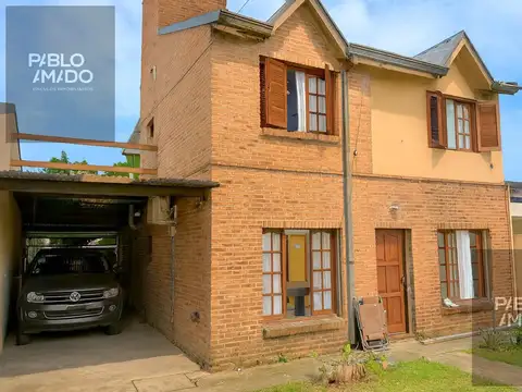 Casa en Venta con 3 dormitorios Parque y Cochera