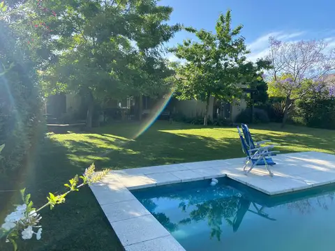 Alquiler Temporal Casa 5 amb. Con Piscina barrio Santa Teresa Villanueva Tigre