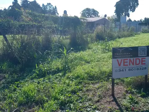 Amplio terreno irregular en zona calma de Ibarlucea