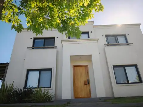 Casa  en venta puertos del lago Costas
