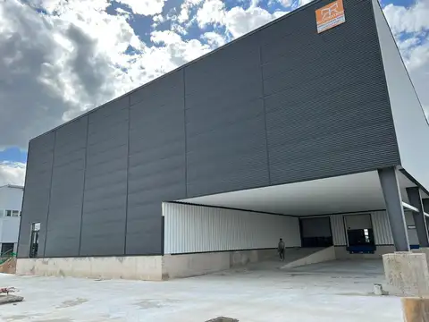 Depósito en Alquiler de 1200 m2 en Benavidez