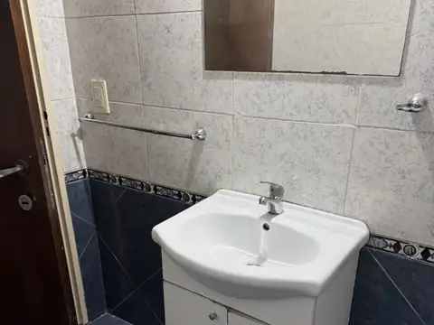 Depto Tipo Casa en Alquiler en Mataderos, $ 730.000