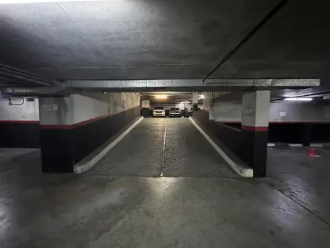 Cochera en Venta - Congreso