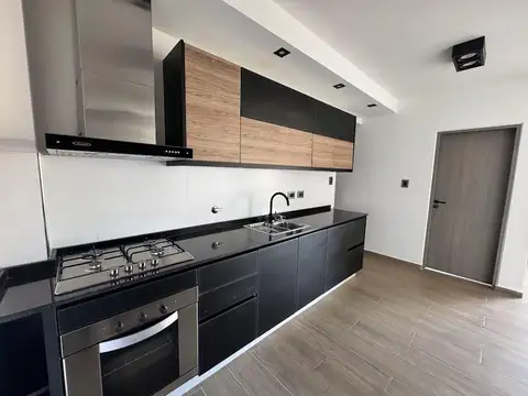 Departamento en Alquiler con 1 cocheras