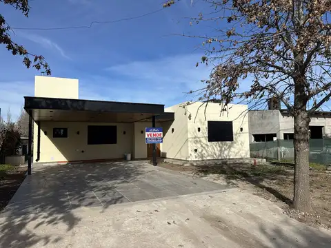 Casa 2 dormitorios a estrenar en Las Casuarinas