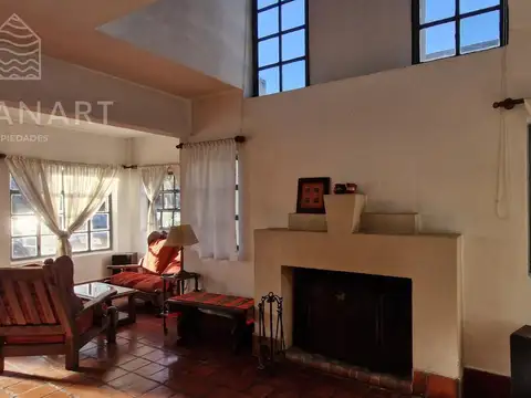 Casa sobre un solo lote en Country Banco Provincia