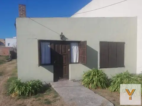 Casa en venta - 2 Dormitorios 1 Baño - Tandil