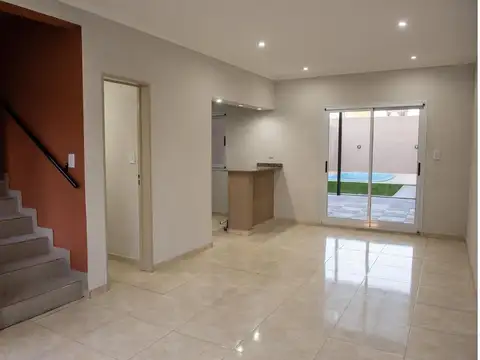 Depto Tipo Casa en Venta de 3 ambientes