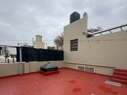 Depto Tipo Casa en Alquiler de 2 ambientes