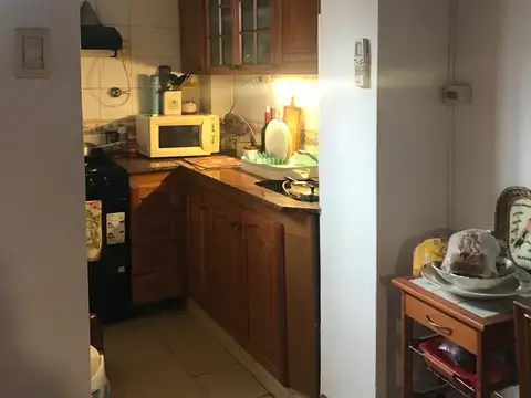 Depto Tipo Casa en Venta 90 años