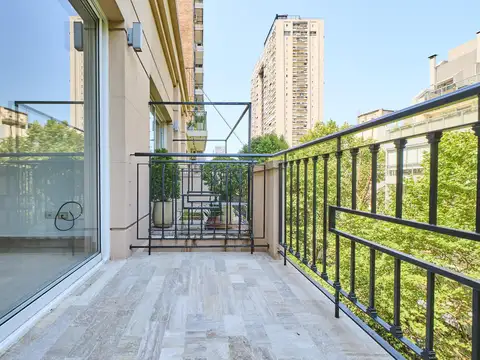 Alquiler oficina 1 ambiente en Palermo con cochera y seguridad 24 hs. Amenities Zona Alto Palermo