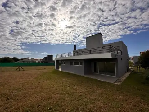 Casa en Alquiler en Barrio El Talar, $ 2.100.000